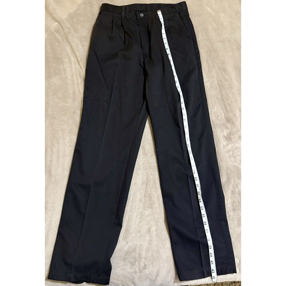 Wrangler Riata 33-32 Pleated Front Relaxed Fit Black